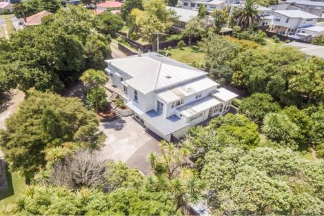 Photo of property in 17 Awaroa Road, Sunnyvale, Auckland, 0612