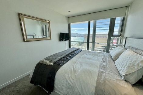 Photo of property in Portal Apartments, 8e/42 Cable Street, Te Aro, Wellington, 6011