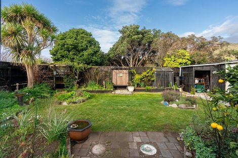 Photo of property in 108 Wellington Road, Paekakariki, 5034