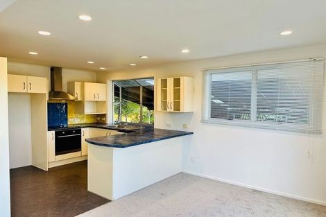 Photo of property in 10 Datura Place, Sunnynook, Auckland, 0620