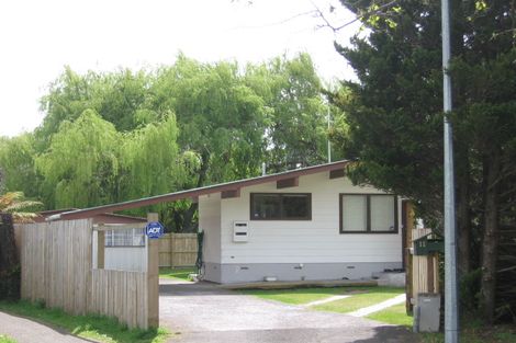 Photo of property in 11 Luke Place, Fairy Springs, Rotorua, 3015