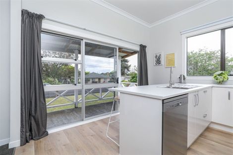 Photo of property in 142 Hakanoa Street, Huntly, 3700