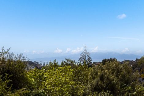 Photo of property in 2/64 Langana Avenue, Browns Bay, Auckland, 0630