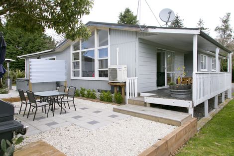 Photo of property in 28 Invergarry Road, Hilltop, Taupo, 3330