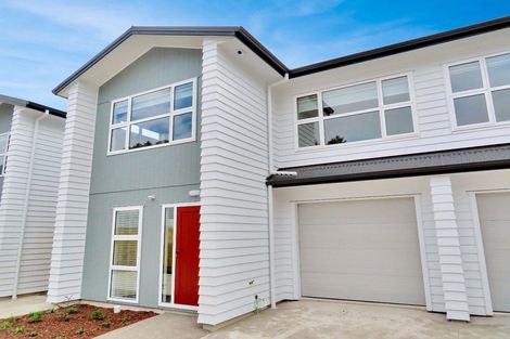 Photo of property in 358 George Street, Stokes Valley, Lower Hutt, 5019