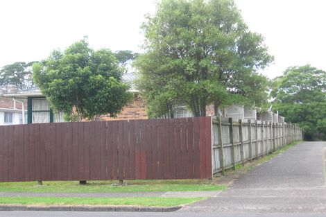 Photo of property in 5/82 Portage Road, New Lynn, Auckland, 0600