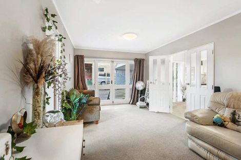 Photo of property in 56 Beulah Avenue, Rothesay Bay, Auckland, 0630