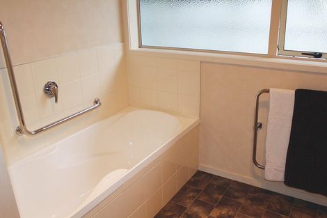 Photo of property in 4b Princes Street, Kensington, Whangarei, 0112