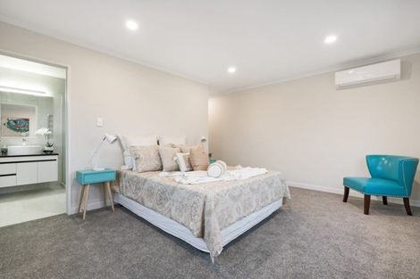 Photo of property in 26 Papareia Road, Karaka, Papakura, 2113