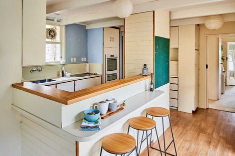 Photo of property in 398 Muritai Road, Eastbourne, Lower Hutt, 5013