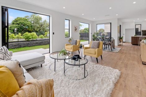 Photo of property in 27 The Boulevard, Sunnyhills, Auckland, 2010