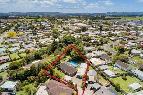 Photo of property in 16 Sutton Crescent, Papakura, 2110