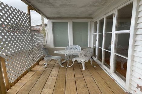 Photo of property in 26 Glen Marine Parade, Glendene, Auckland, 0602