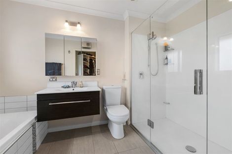 Photo of property in 2 Donovan Place, Aidanfield, Christchurch, 8025