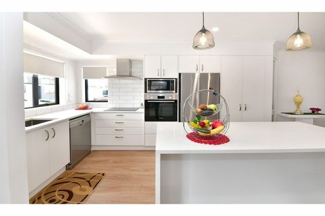 Photo of property in 3 Waitaha Close, Orewa, 0931