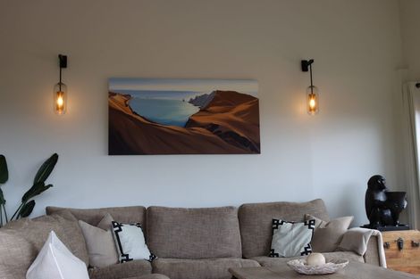 Photo of property in 26 Bay View Road, Cable Bay, 0420