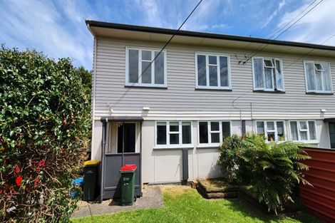 Photo of property in 7 Cook Street, Marfell, New Plymouth, 4310