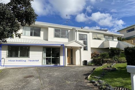 Photo of property in 1/4 Mossop Rise, Glenfield, Auckland, 0629