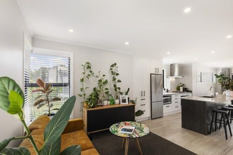 Photo of property in 14 Fitch Lane, Wallaceville, Upper Hutt, 5018