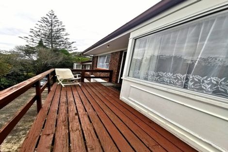 Photo of property in 1/5 Tirimoana Road, Te Atatu South, Auckland, 0602