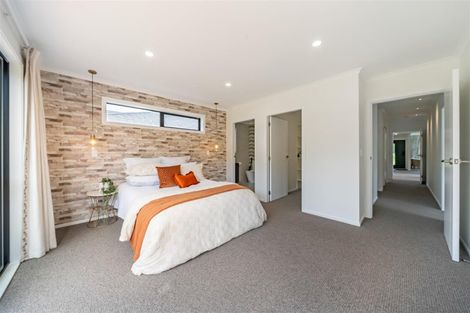 Photo of property in 11 Buddle Road, Wallaceville, Upper Hutt, 5018