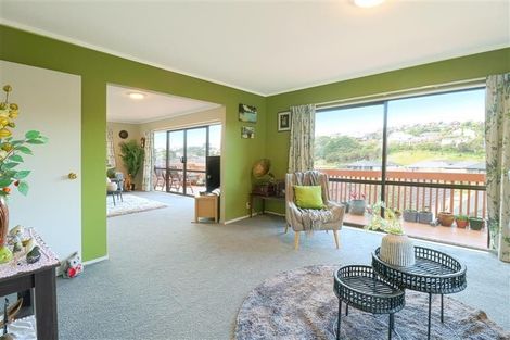 Photo of property in 9 Ration Lane, Whitby, Porirua, 5024