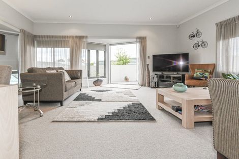 Photo of property in 17/4 Havelock Road, Havelock North, 4130