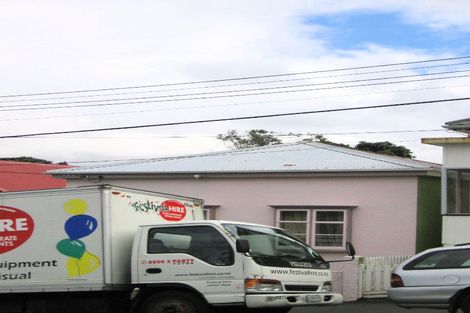 Photo of property in 18 Herald Street, Berhampore, Wellington, 6023