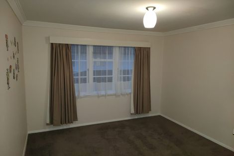 Photo of property in 36 Gibbons Street, Upper Hutt Central, Upper Hutt, 5018