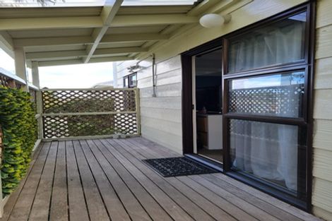 Photo of property in 2/223 Hibiscus Coast Highway, Red Beach, 0932