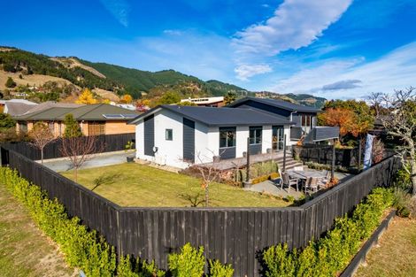 Photo of property in 8 Squire Way, Richmond, 7020