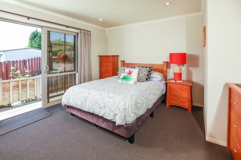 Photo of property in 4 Monique Place, Dinsdale, Hamilton, 3204