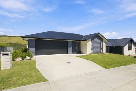 Photo of property in 154 Adler Drive, Ohauiti, Tauranga, 3112