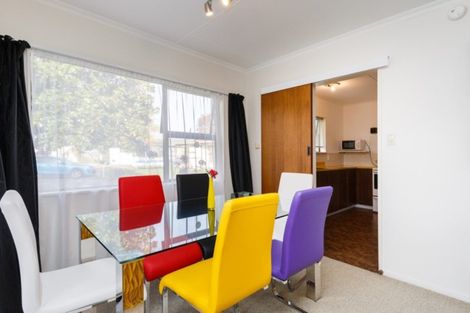 Photo of property in 5 Bethel Court, Milson, Palmerston North, 4414