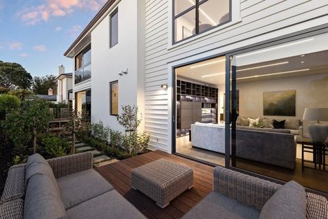 Photo of property in 15b Golf Road, Epsom, Auckland, 1023