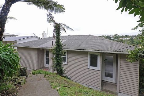 Photo of property in 141 Ruskin Road, Newlands, Wellington, 6037