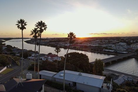 Photo of property in 12 Hipango Terrace, Durie Hill, Whanganui, 4500