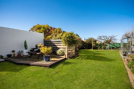 Photo of property in 24 Stirling Street, Andersons Bay, Dunedin, 9013