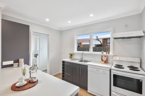 Photo of property in 2/84 Roberta Drive, Somerfield, Christchurch, 8024