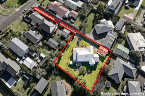 Photo of property in 10 House Avenue, Mangere Bridge, Auckland, 2022