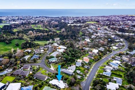 Photo of property in 1 Te Mara Place, Merrilands, New Plymouth, 4312