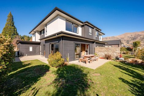 Photo of property in 45 Tenby Street, Wanaka, 9305