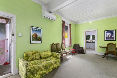 Photo of property in 24 Glencairn Street, Dalmore, Dunedin, 9010