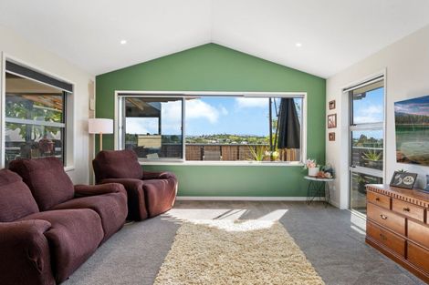 Photo of property in 5 Greenvale Place, Welcome Bay, Tauranga, 3112