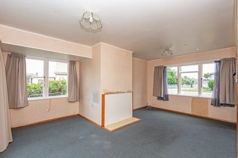 Photo of property in 8 Renfrew Place, Highbury, Palmerston North, 4412