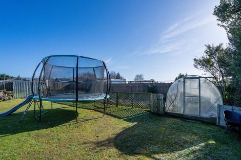 Photo of property in 9 Russell Esplanade, Otautau, 9610