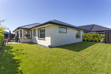 Photo of property in 37 Whitburn Avenue, Halswell, Christchurch, 8025