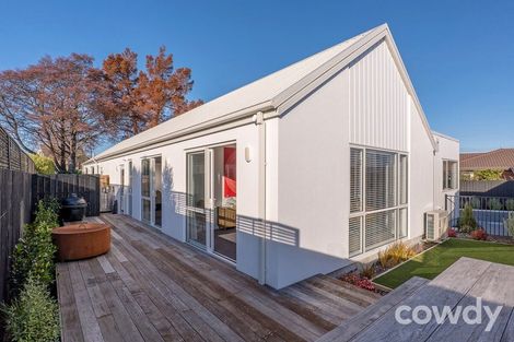 Photo of property in 3b Brookside Terrace, Bryndwr, Christchurch, 8053