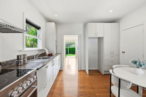 Photo of property in 44 Wellesley Road, Mangere Bridge, Auckland, 2022