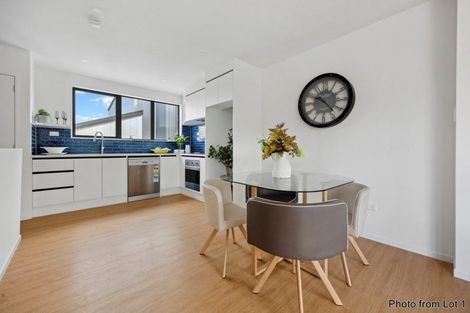 Photo of property in 7/4 Waitaki Street, Henderson, Auckland, 0612